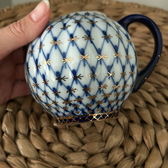Vintage Lomonosov Porcelain Cobalt Net Creamer Tulip 7 fl. oz/205 ml - Picture 9 of 9